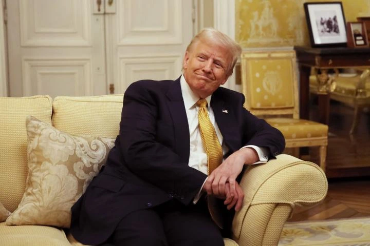 Trump redobla su ofensiva contra la inmigración: más restricciones para conseguir un visado y entrar en Estados Unidos