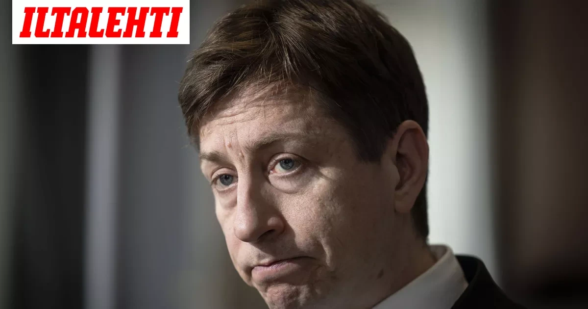 Ministeri luottaa yhä Jan Vapaavuoreen, vaikka keskustelua ”on ihan hyvä käydä”