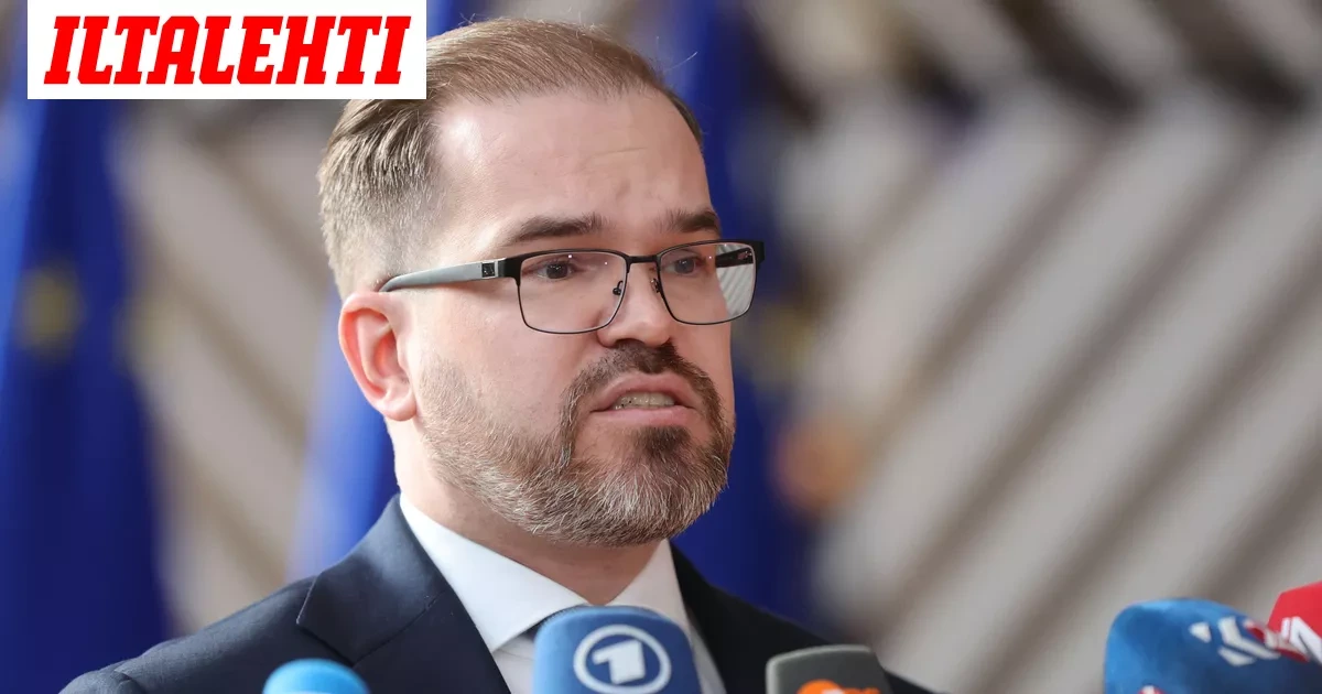 Liettuasta varoitus: Venäjä suunnittelee "Mainilan laukauksia" Baltiassa