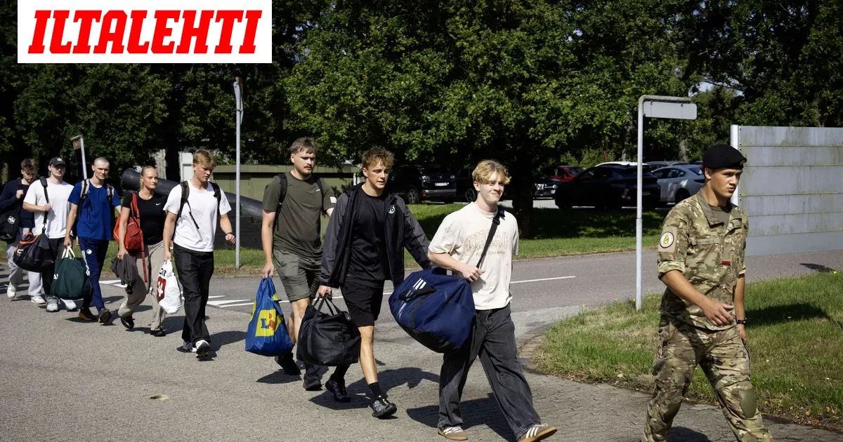 Tiukka veto: Inttiaika tuplaantuu Tanskassa