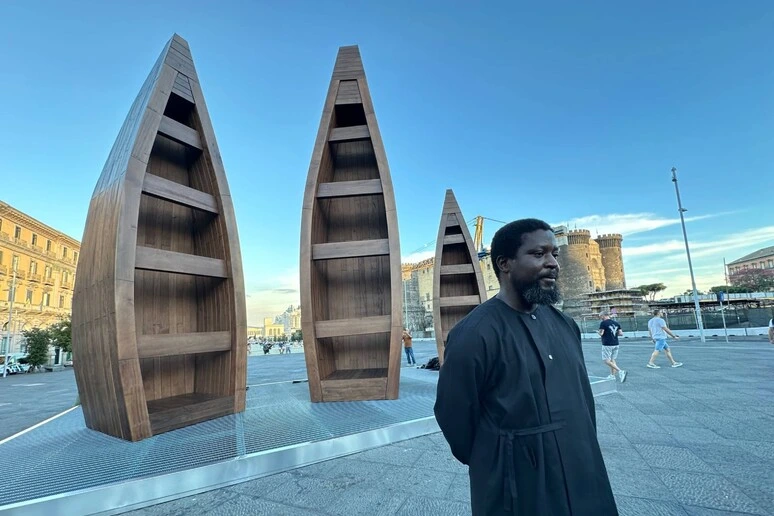Nel cuore di Napoli ecco Voyager, nuova installazione di arte contemporanea