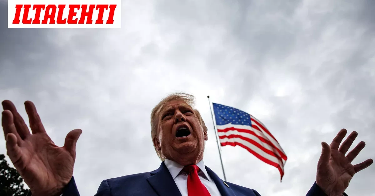 Trump poseerasi selfiessä – Kansainvälinen kohu
