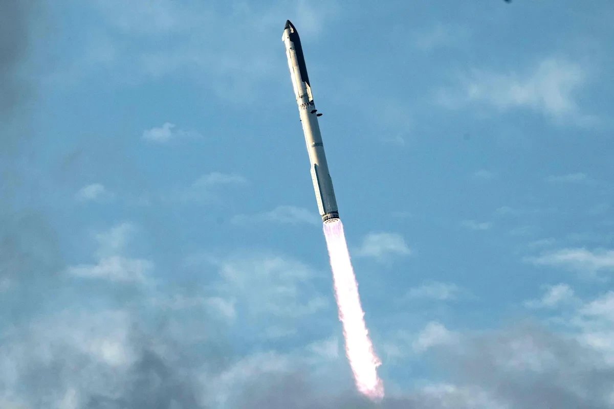 Riesenrakete von SpaceX erreicht erstmals Erdumlaufbahn für 10-Stunden-Test