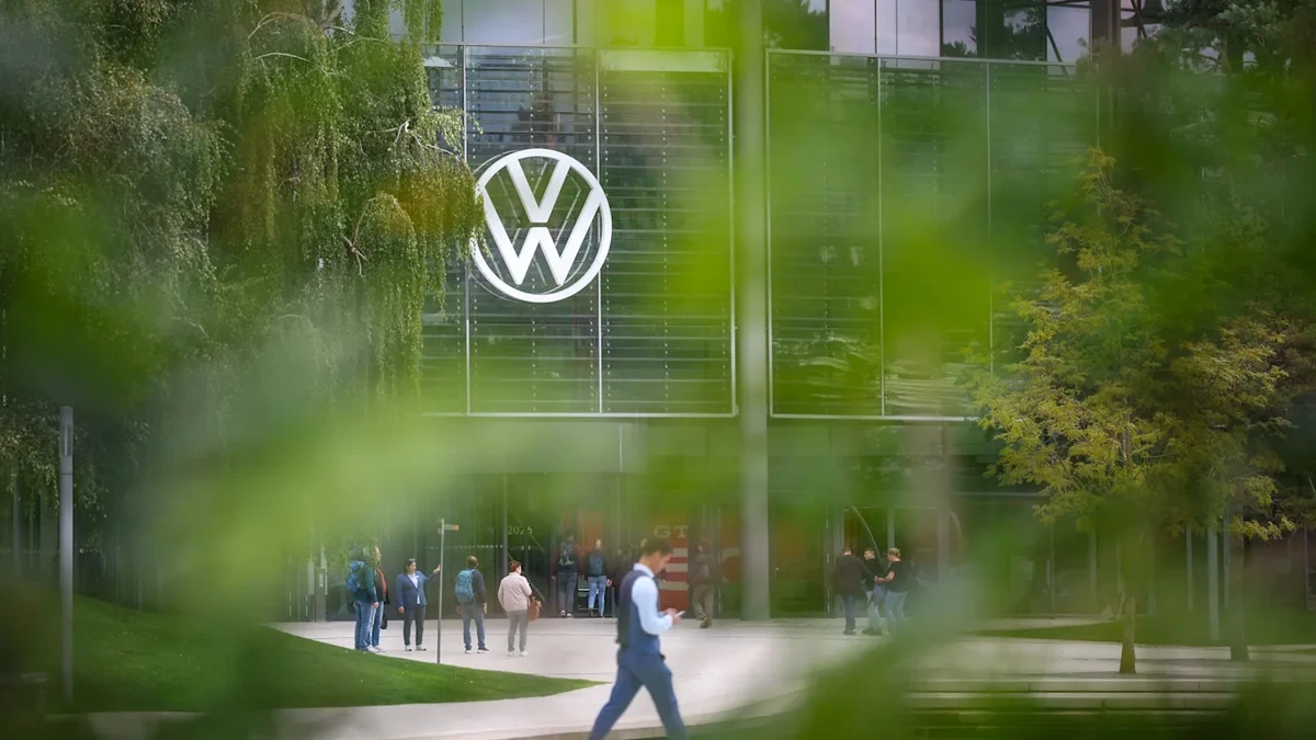 VW-Aktie stürzt ab: Volkswagen senkt Prognose wegen China-Krise