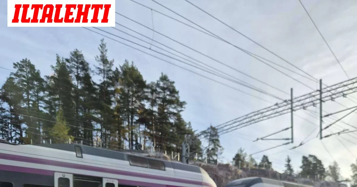 Seljan junamatka sai odottamattoman käänteen – Matkustajat jäivät tunniksi loukkuun