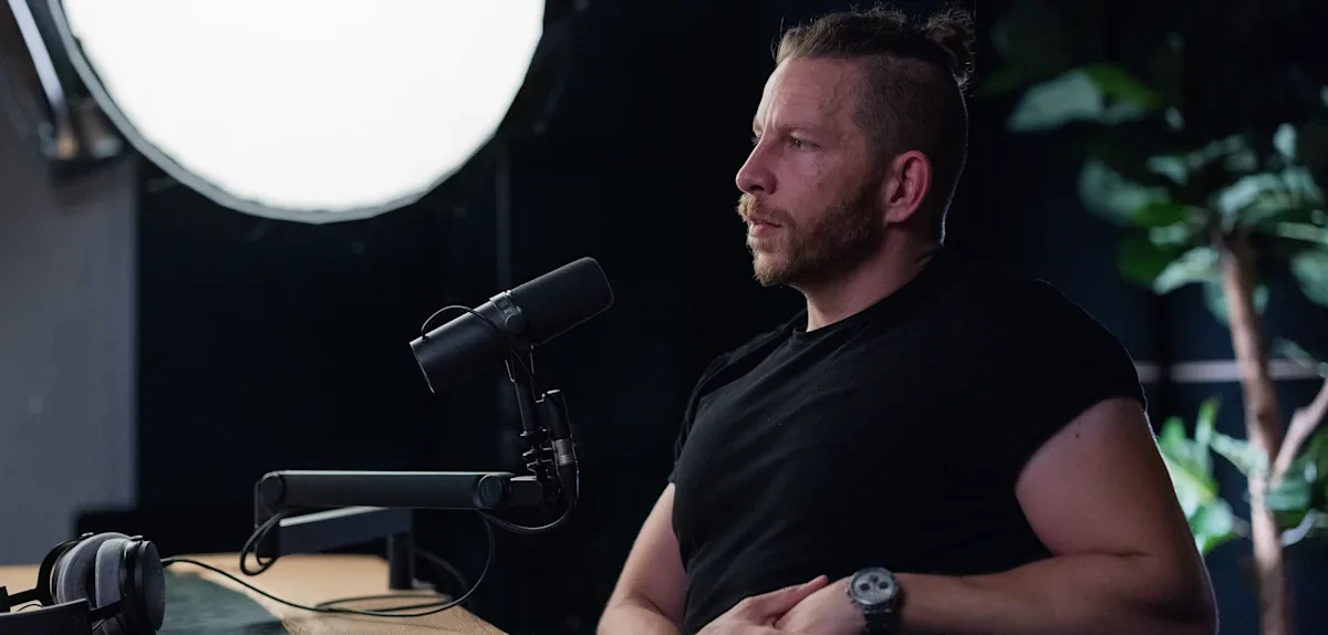 NRW-Medienanstalt schließt Prüfung zu Höcke-Podcast ab – und verhängt keine Maßnahmen