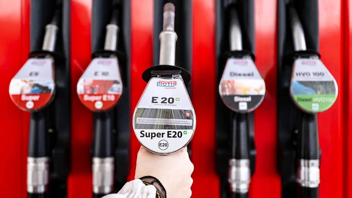 Spar-Sprit E20 soll schneller kommen: Brüssel diskutiert Tankstellen-Revolution