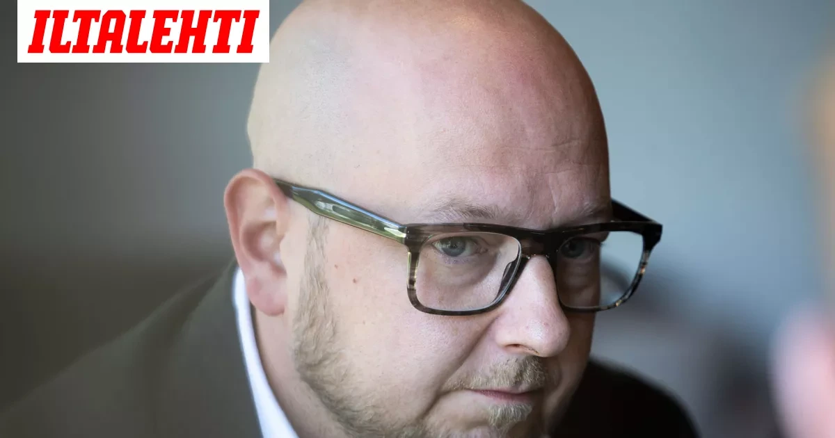 Karu kuitti SDP:stä: Nyt kalpenevat Purran sakset