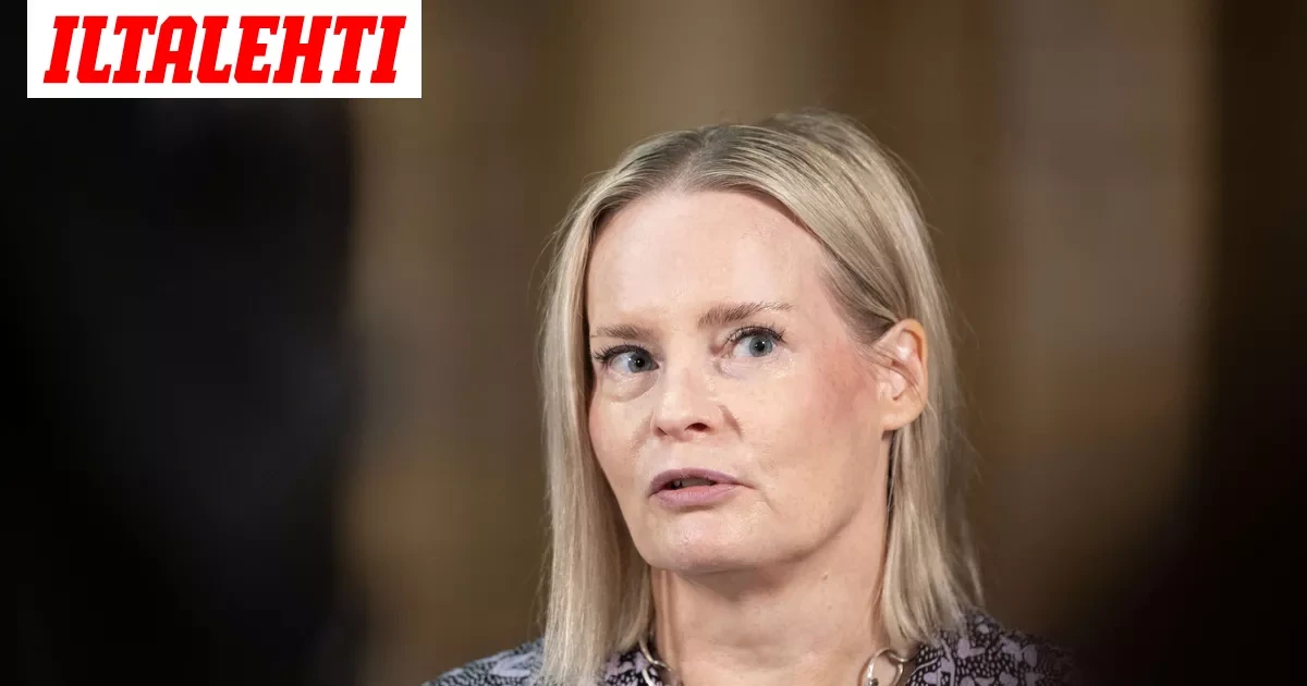 Bensasota hallituksessa – Riikka Purralta suora avautuminen kokoomuksen toiminnasta
