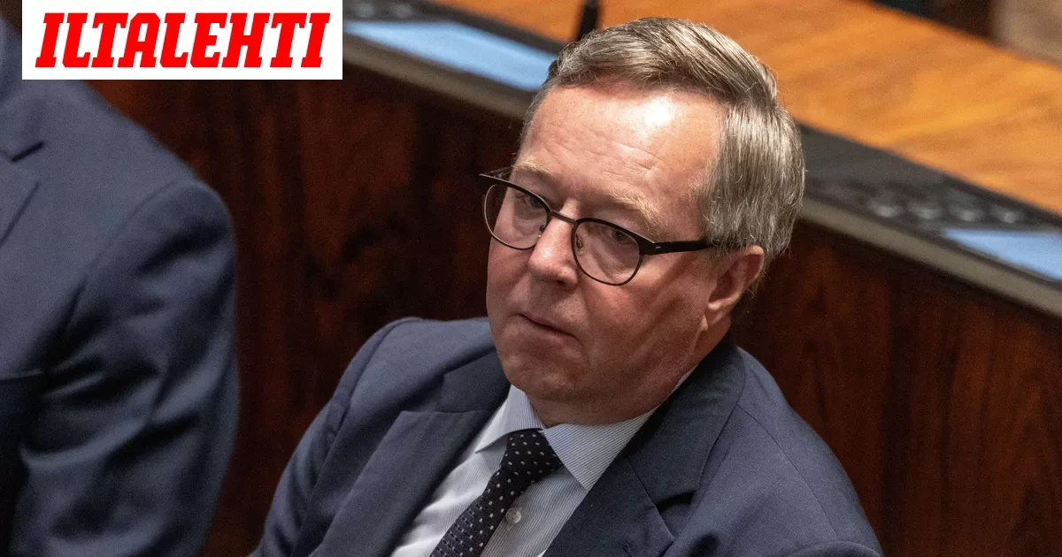 Kiista 1763 miljardista eurosta levisi eduskuntaan – Suora ryöpytys hallitukselle