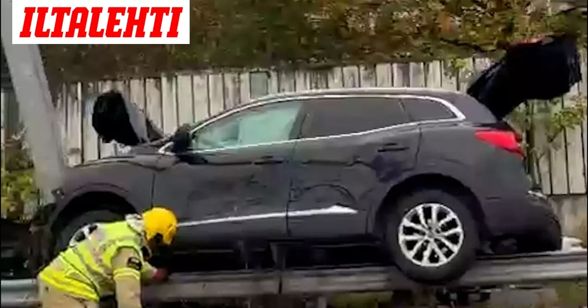 Hurjan näköinen onnettomuus Itäväylällä Helsingissä