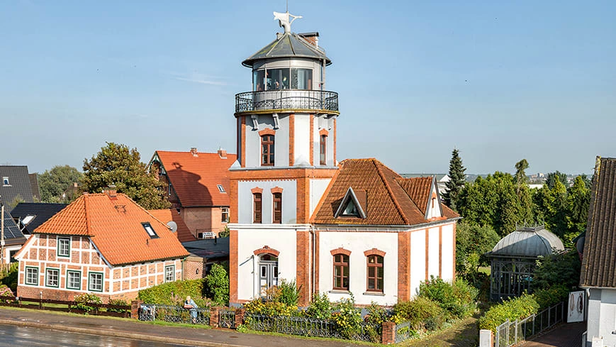 So wohnt man darin: 120 Jahre alter Leuchtturm steht zum Verkauf